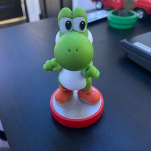 Yoshi Amibo